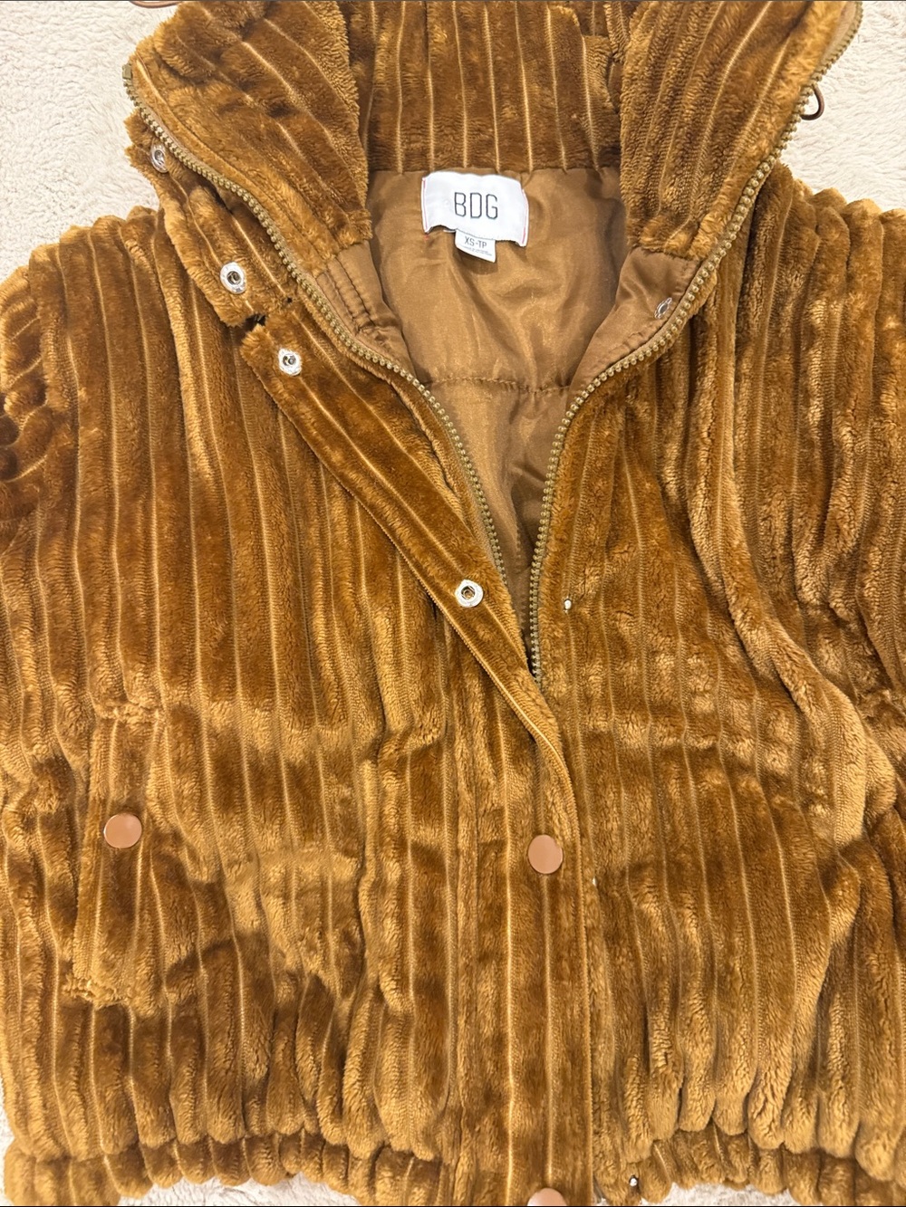 Cozy Ribbed Velvet Puff Jacket - Picture 3 of 7